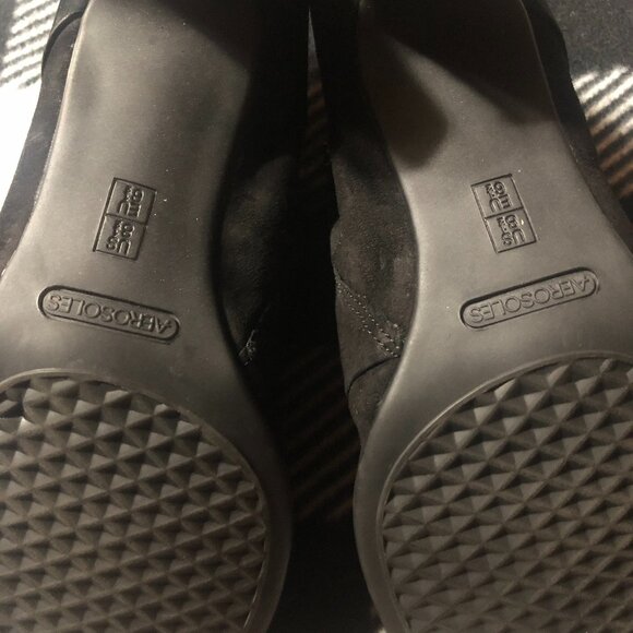 Aerosoles Play Date barely worn leather upper black suede 2" heel booties 8.5M - Picture 5 of 5